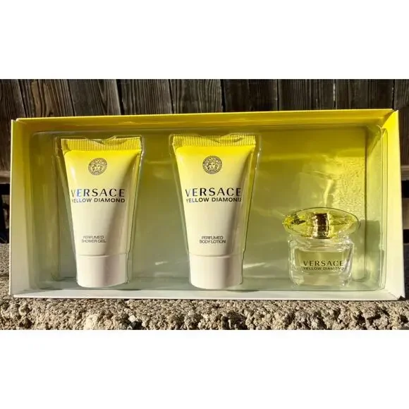 Versace Yellow Diamond Gift Set for Women - Picture 1 of 5